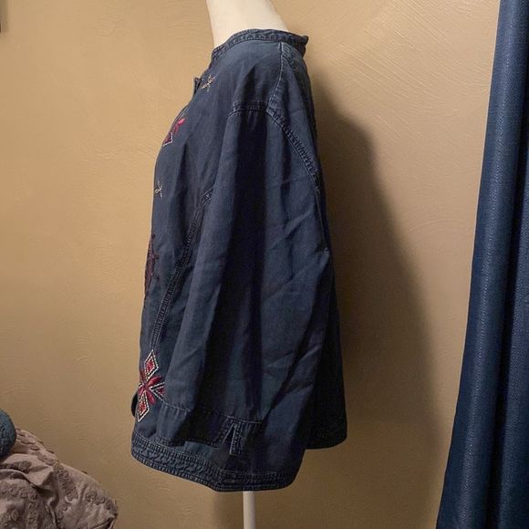 City Blues by Koret Embroidered Lightweight VTG Jean Jacket Size 24W Plus Size - Picture 4 of 8